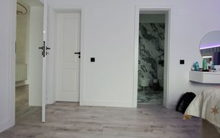 Casa deosebita P+E | mobilata si utilata | teren 1277mp | stradal Vladești - Poză 11