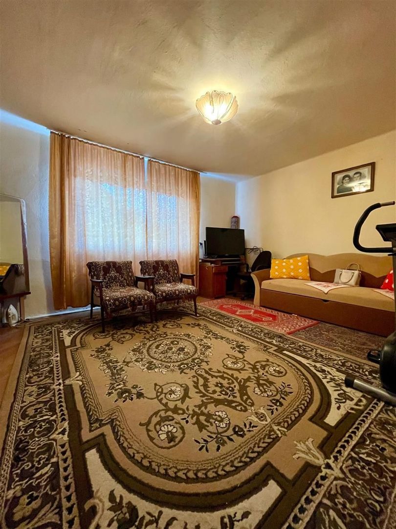 Casa in Marghita cu 4 camere - Poză 2