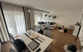 Casă / Vilă cu 5 camere zona Lunei - Poză 4