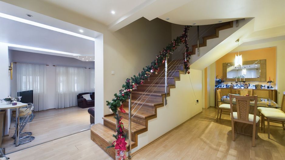 Casă situată Central în Dumbrăvița - Poză 8