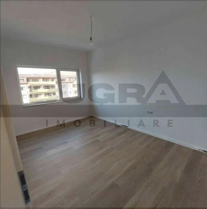 Apartament finisat cu 3 camere, 75 mp,  parare, zona Baciu Regal - Poză 5