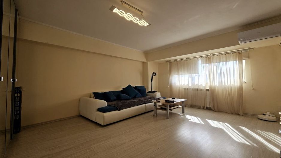 Închiriez apartament 2 camere modern, Unirii, spațios - Poză 2