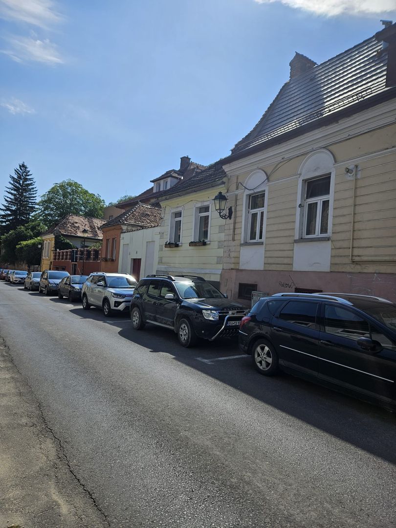 Apartament in casa - Poză 1