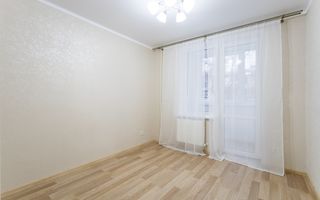 Vânzare, apartament, 2 camere, strada Florilor Rîșcani - Poză 6