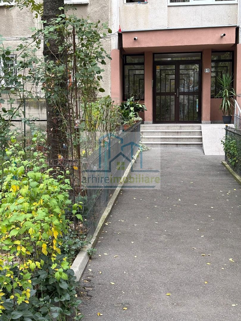 Vanzare Garsoniera zona Giulesti - Poză 9