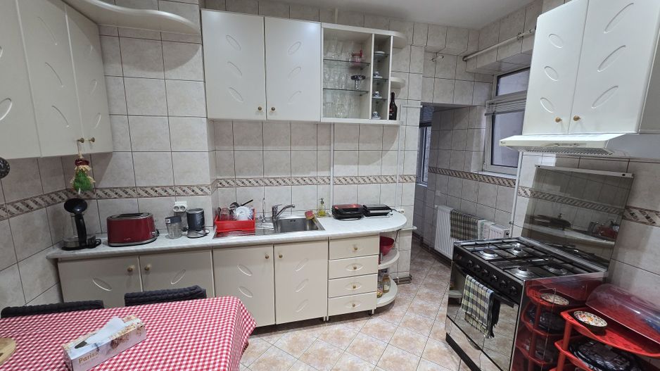 De vanzare Apartament 4 camere Vasile Lascar, Central, Creditabil - Poză 5