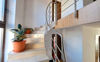 Casa Sibiu, garaj si pivnita, 5 camere, 2 bai, curte mare - Poză 9