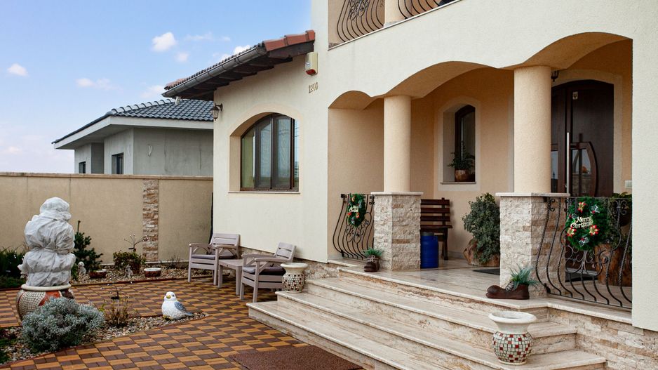 PRET NOU! Casă deosebită în Livada - COMISION 0% - Poză 2