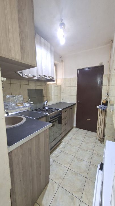 Apartament de 2 camere et.1 zona Piață Razboeni - Poză 5