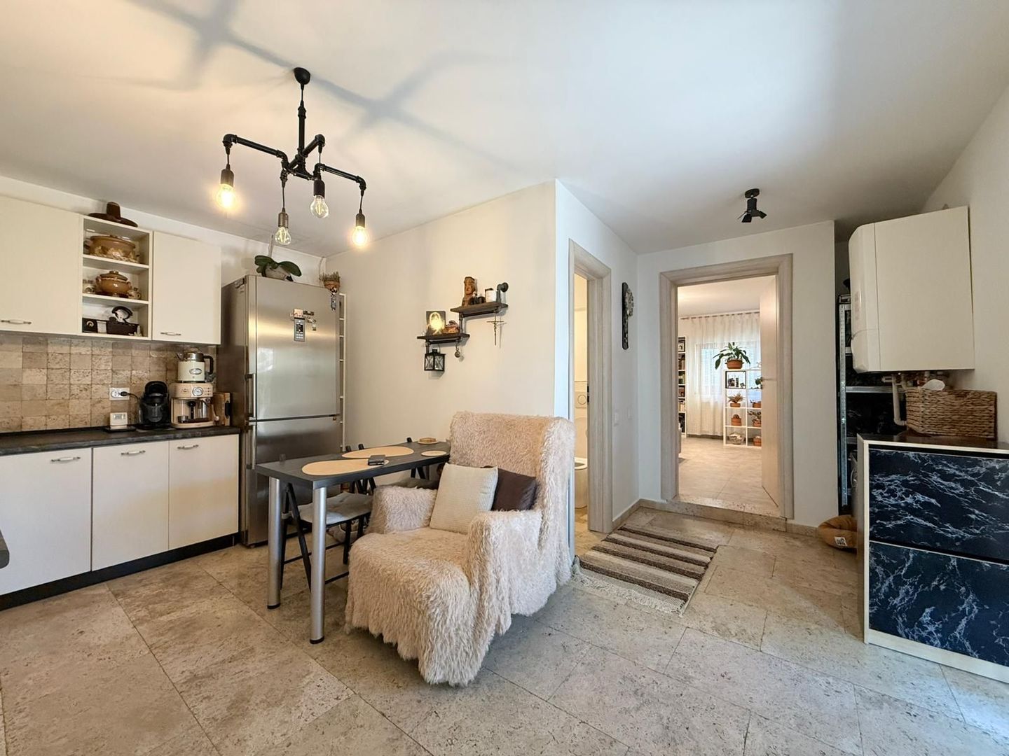 Casa renovata integral | acces auto in curte | Centrala proprie - Poză 9