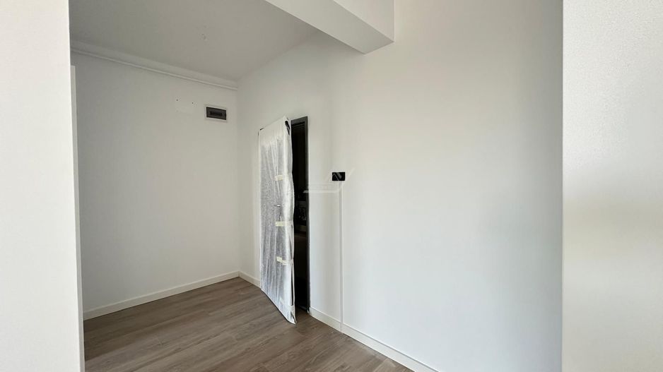 Bloc finalizat. Lift. Decomandat. Loc parcare. - Poză 11