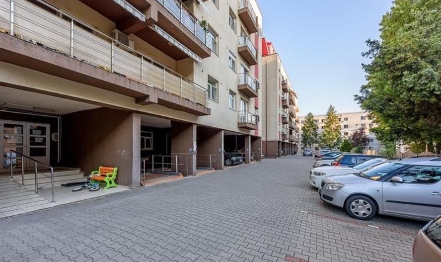 Apartament 2 camere de vânzare – zonă excelentă, aproape de metrou - Poză 2