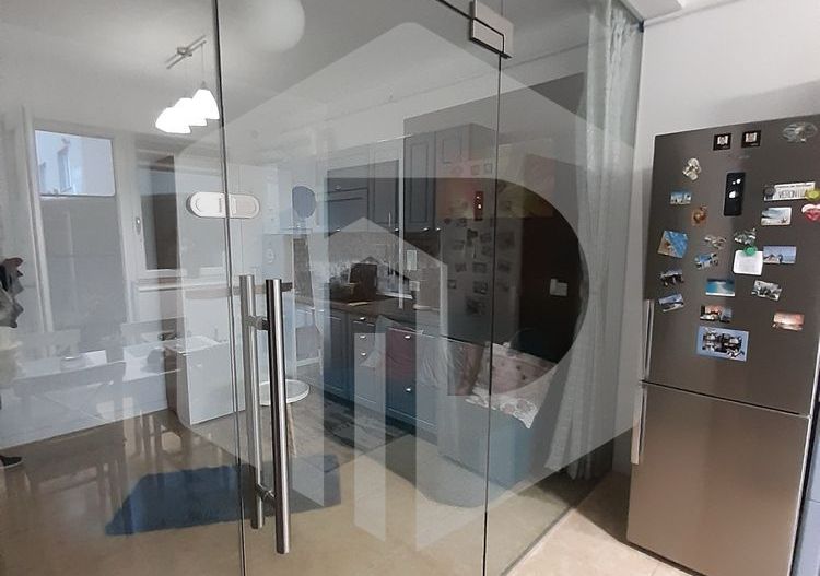 Apartament de vanzare - 3 Camere - Gradina - 55mpu - Calea Surii Mici - Poză 7