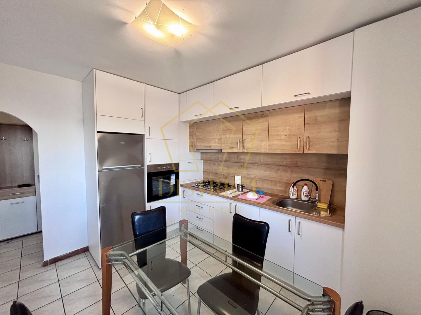 Apartament spatios cu 4 camere si terasa | Modern - Poză 4