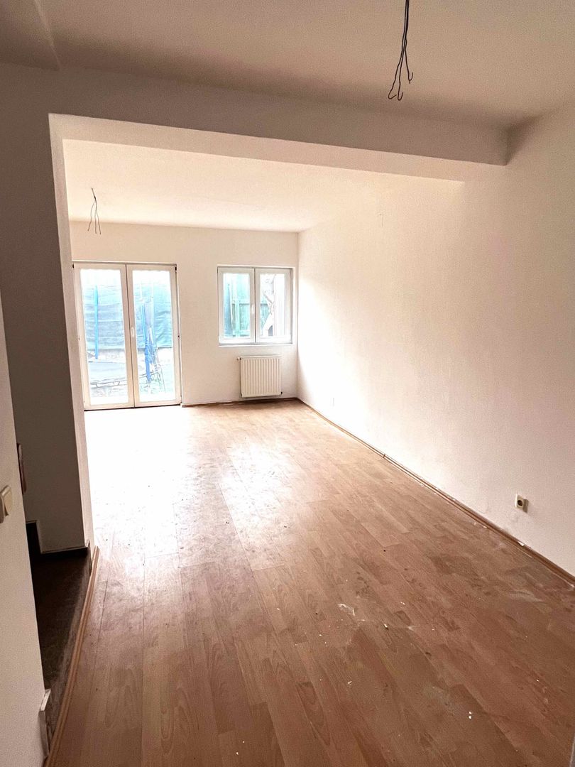 Villa Pipera | Rond OMW - 5 camere | 137mp | 48mp curte - Poză 6