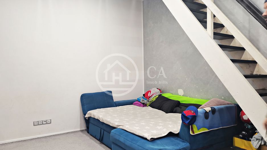 Apartament cu 3 camere la curte comuna de vanzare Ultracentral, Oradea - Poză 2