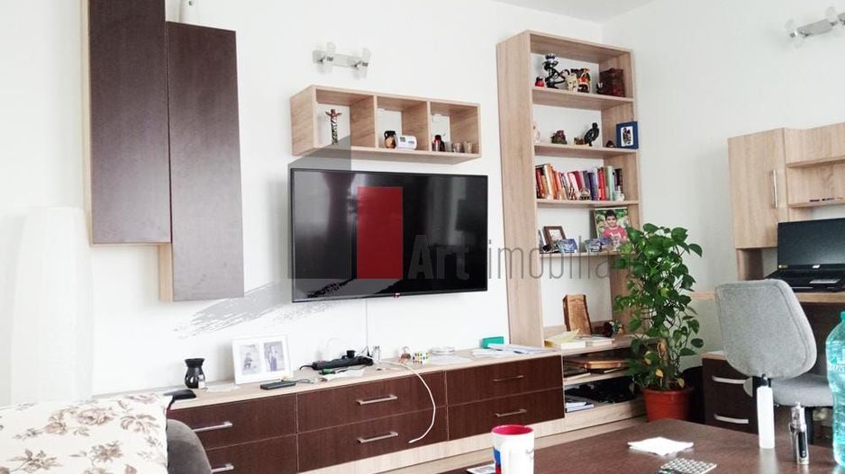 Vânzare apartament 3 camere cu centrală Apărătorii Patriei - Poză 2