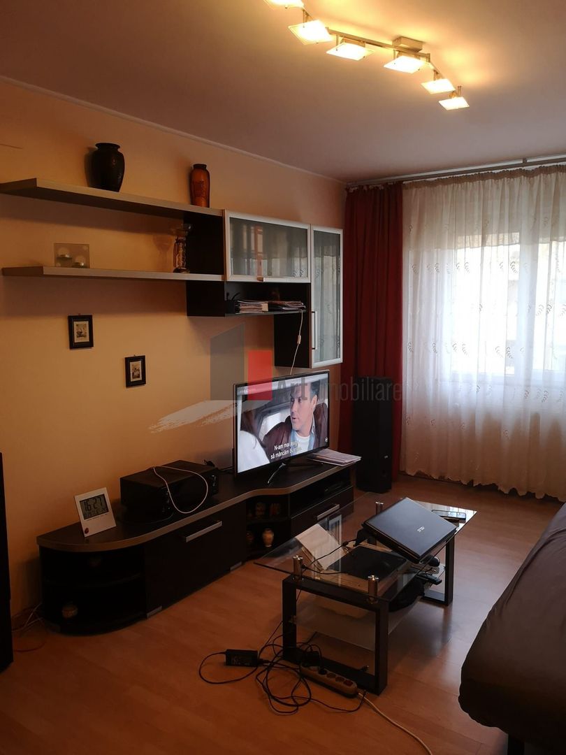 Apartament 3 camere de vanzare zona Pantelimon-Bulevardul Chisinau - Poză 3