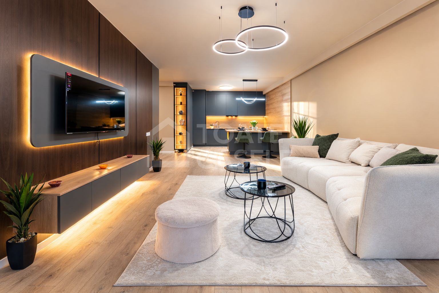 Apartament 2 camere, ultrafinisat, zona Eroilor - Florești - Poză 1