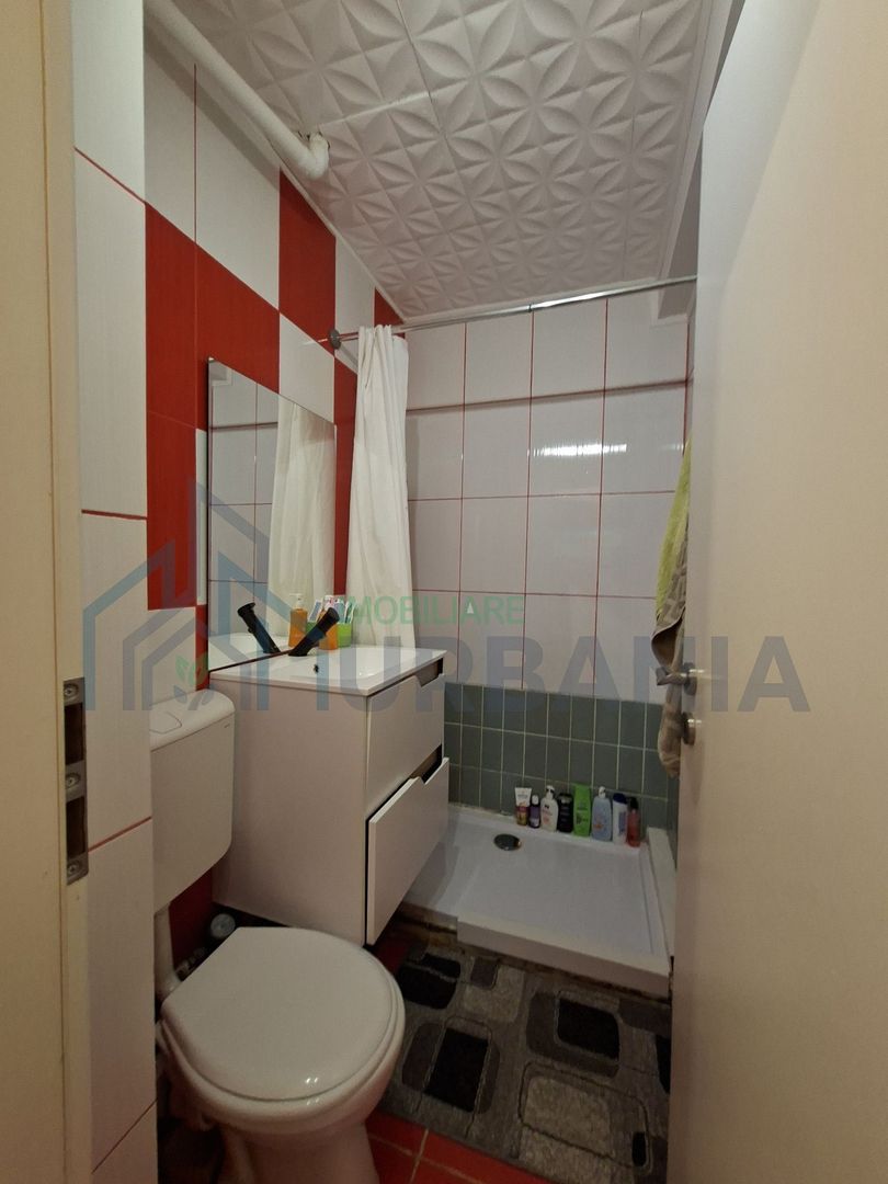 Apartament 2 camere decomandate, Parter, Zona Alexandru (Miron Costin) - Poză 4
