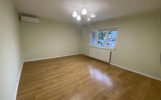 2camere 13 septembrie - 1987 - Poză 2