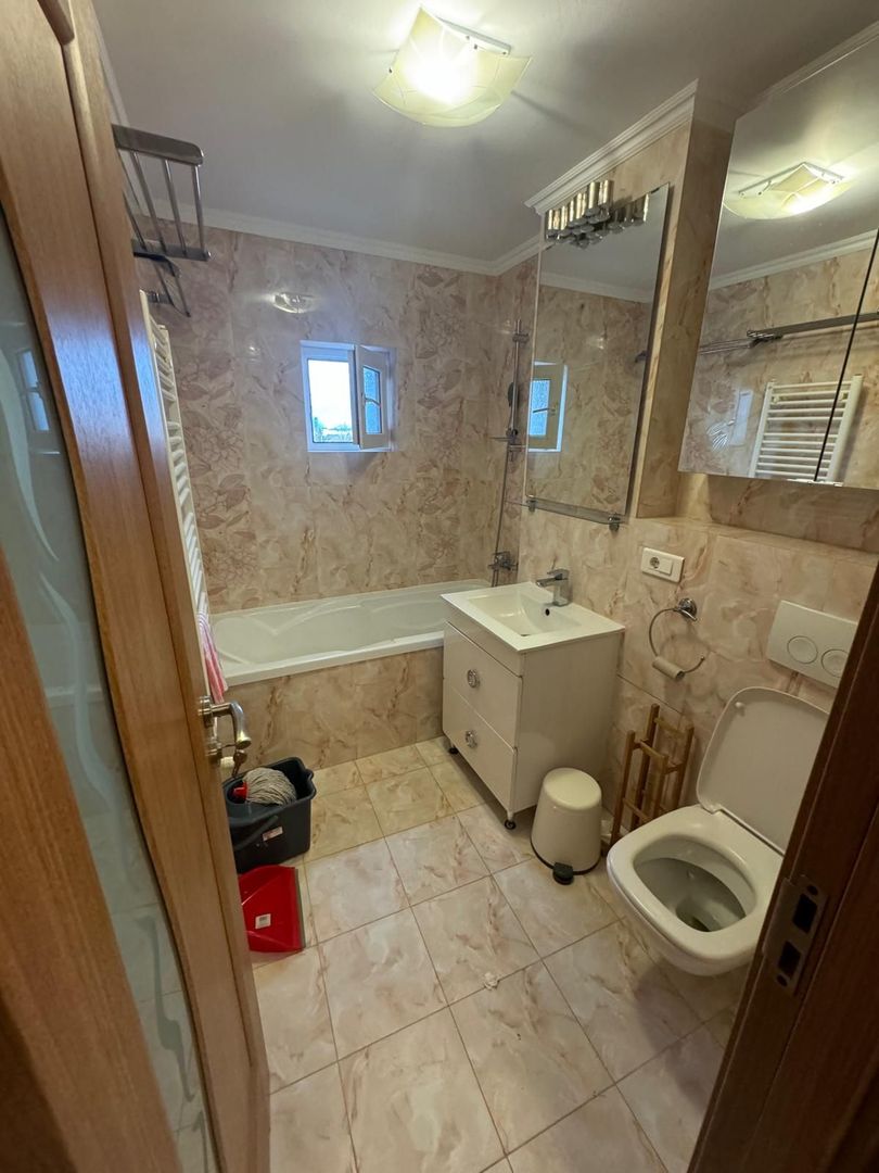 De inchiriat apartament cu 3 camere, Str. Nae leonard, etaj 3, 500 E - Poză 8
