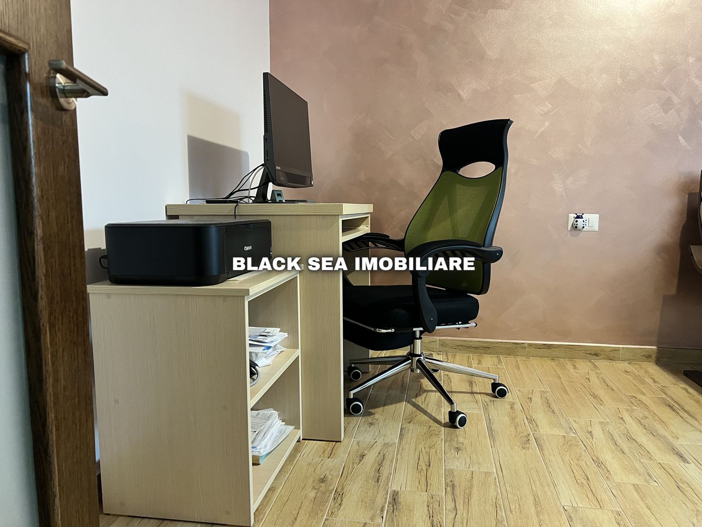 Vila de 7 Camere D+P+1+POD - Curte si garaj, EFORIE NORD Ocazie unica - Poză 14