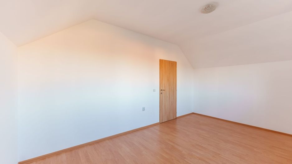 Casă nouă la cheie în Cruceni - Poză 6