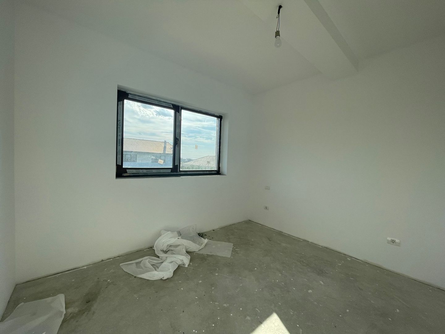 Duplex 4 camere - pozitie excelenta - Mosnita Noua - Poză 4