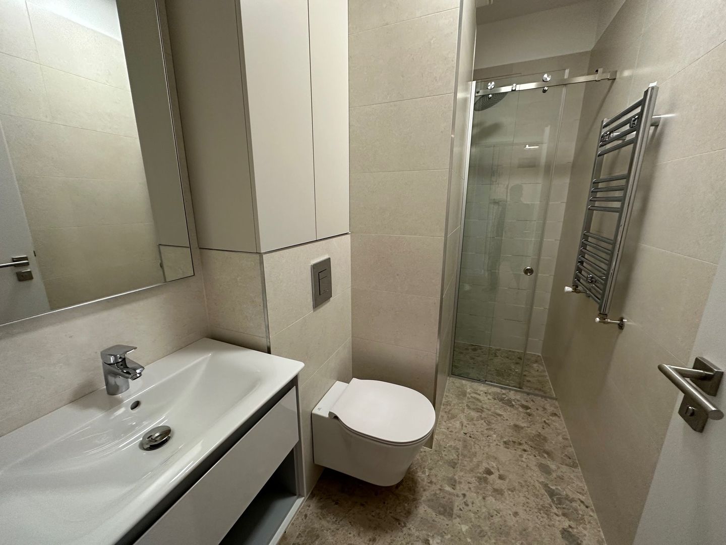 Apartament la ISHO cu loc de parcare și boxa - Poză 9