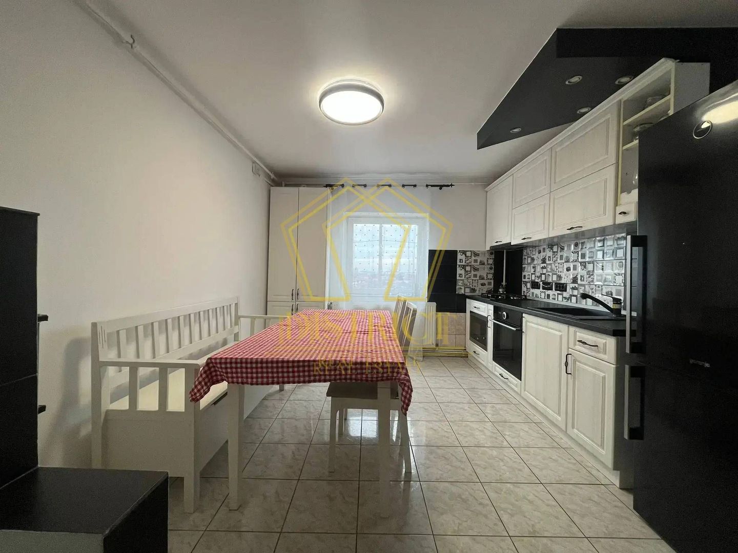 Apartament spatios cu 2 camere | Freidorf - Poză 4