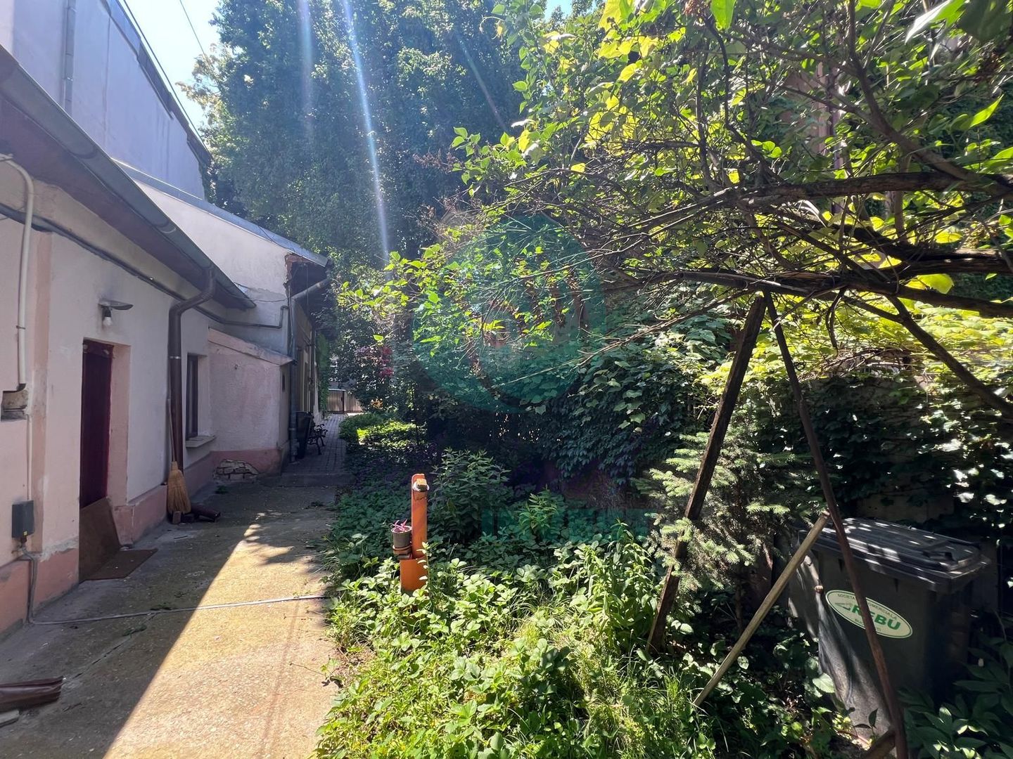 Casa in Cotroceni- Oportunitate Investitie-Curte - Poză 4