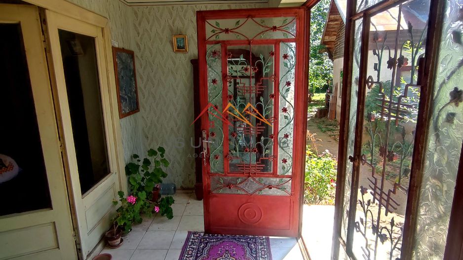 CASĂ DE VÂNZARE | 9 CAMERE | TEREN 1.000 MP | BĂICOI – ZONĂ CENTRALĂ - Poză 3