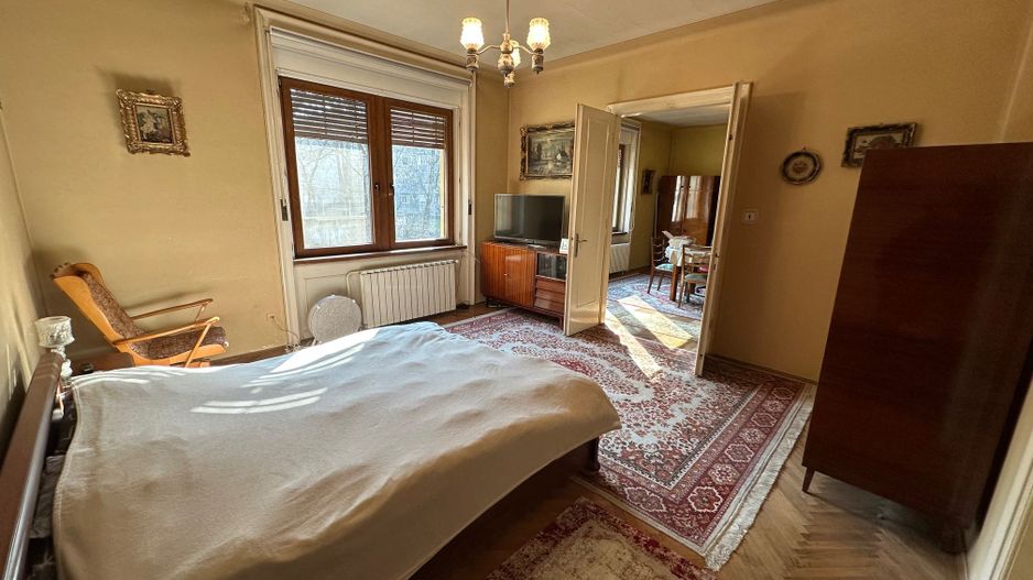 Casa in zona CENTRALA -  Take Ionescu - Poză 13