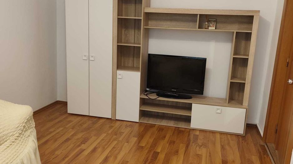 Apartament 2 camere de inchiriat , renovat recent, etaj 1, Gorjului - Poză 1