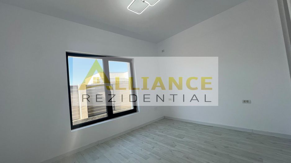 Casa individuala parter - 4 camere - STR.Miorita - Poză 8