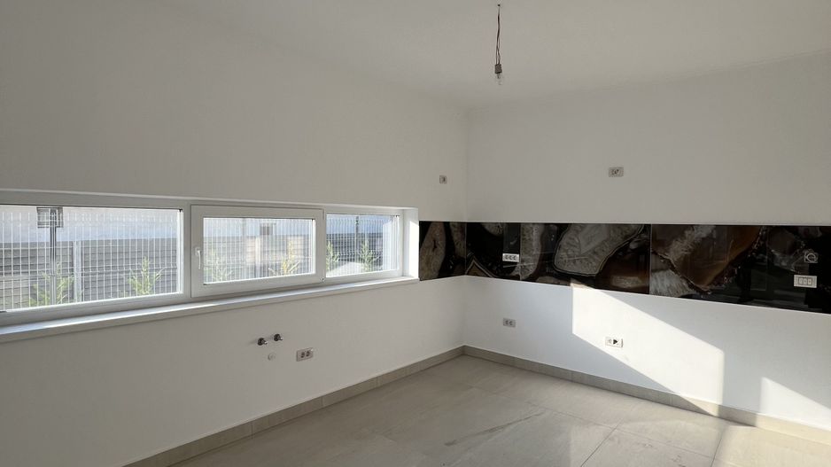 vila individuala P+M spatioasa - pret bun - Poză 3