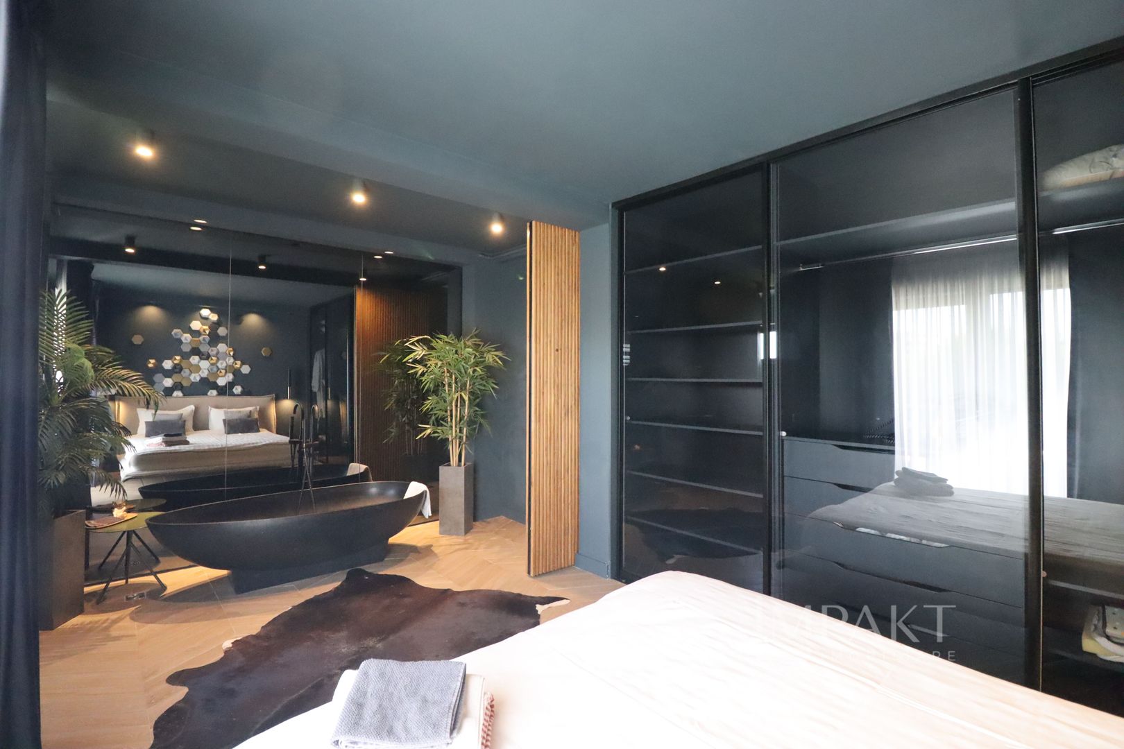 Apartament de lux cu 3 camere, cartier Buna Ziua! - Poză 16