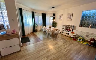 Casa moderna, spațioasa, curte generoasa pe un nivel în Sura Mare - Poză 9