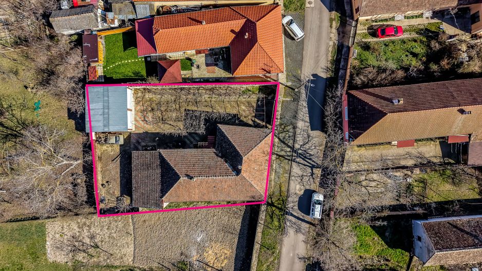 Casa ideală pentru familie: școală la 3 min. Zonă foarte liniștită. - Poză 16