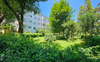 Garsonieră decomandată, etaj 2, balcon, bloc izolat – Astra, Str. Uranus - Poză 1