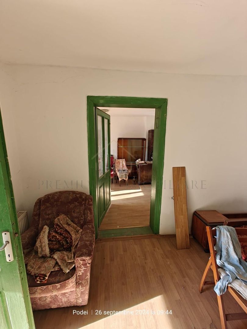 Casa si teren de vanzare Comanesti - Poză 11