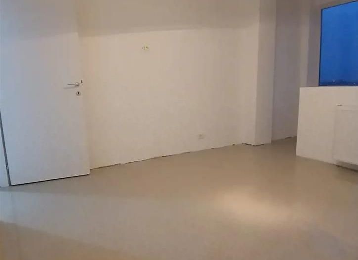 Apartament 2 camere  Dambovita decomandat - Poză 2