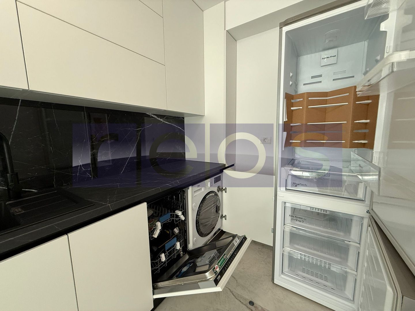 INCHIRIERE 3 CAMERE | LUX | MOBILAT SI UTILAT COMPLET | LOC PARCARE - Poză 23