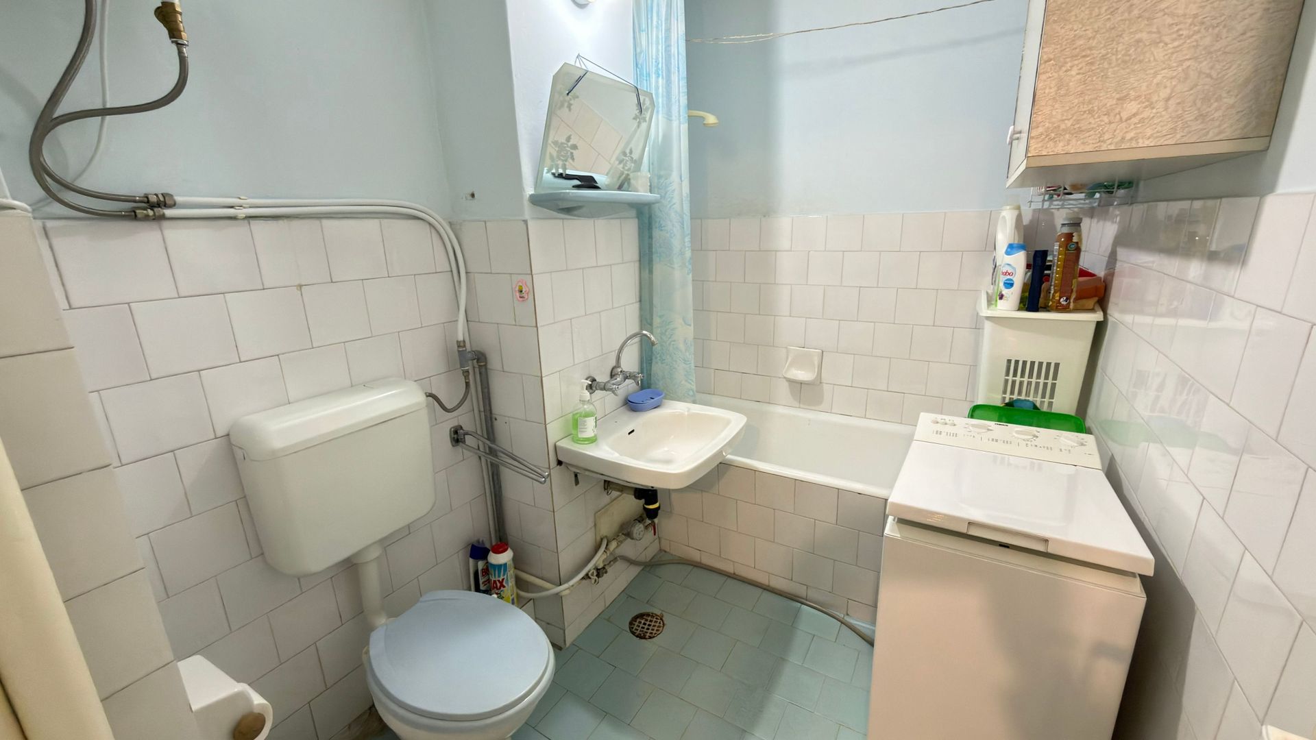 Apartament 2 camere MV1 Str. Narcisei 5 Etaj III - Carei - Poză 9
