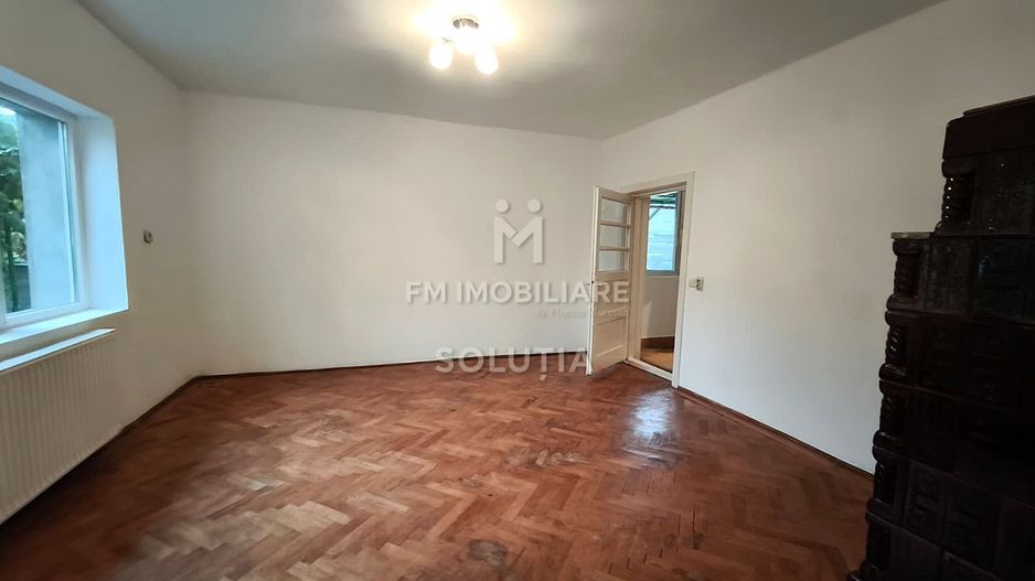 Casă de vânzare | 2 min de Centrul Vechi | garaj | curte proprie - Poză 3
