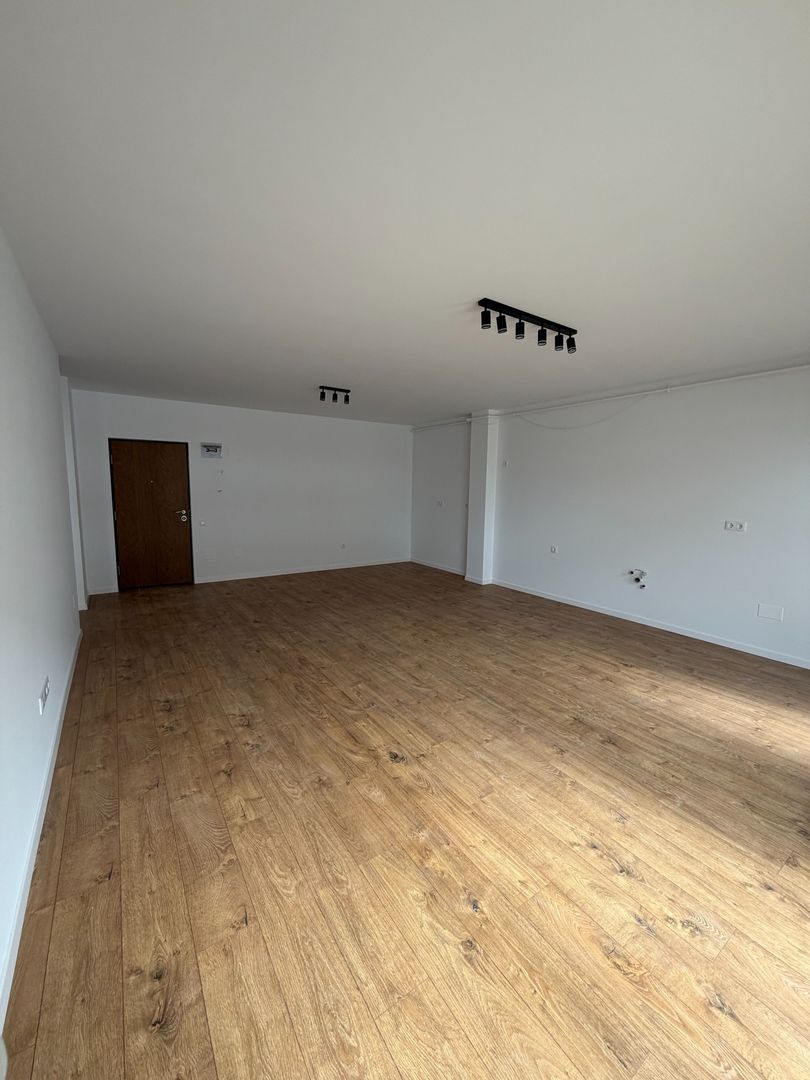 Apartament două camere, finisat nou, zona Eroilor - Poză 3