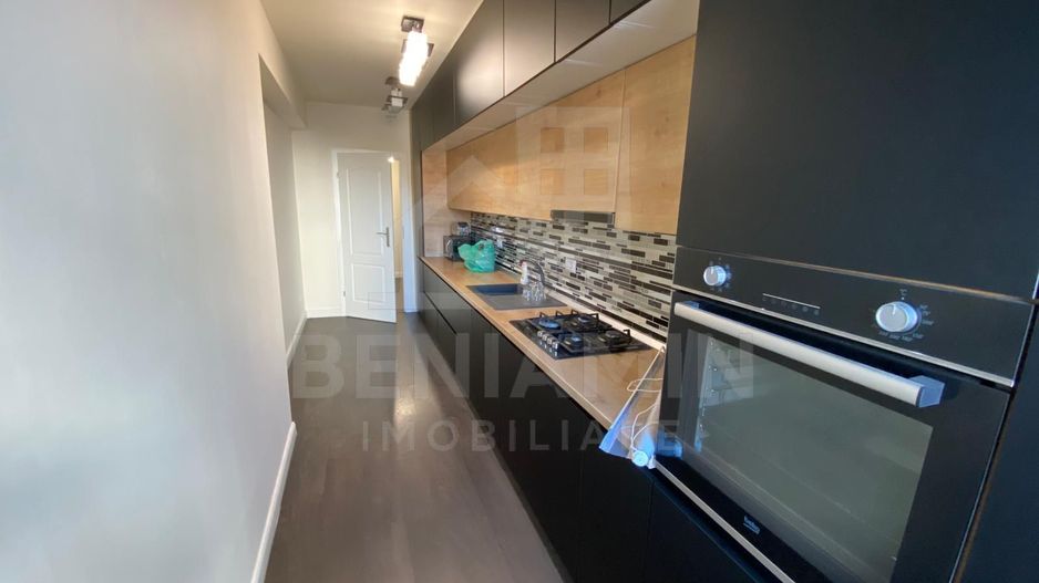 Apartament modern 3 camere-Zona Ciuperca-Loc de parcare-Disponibil - Poză 9