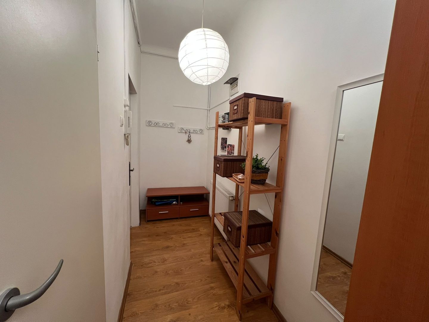 Apartament de inchiriat-2 camere,cu bai proprii,centrul orasului - Poză 11