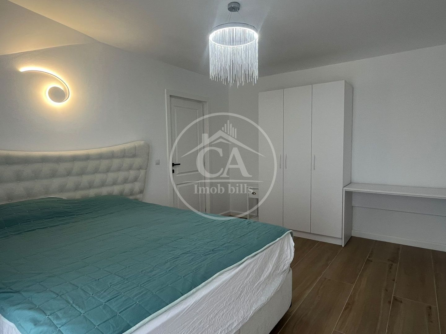 Casă de închiriat tip duplex cu 6 camere în zona Gheorghe Doja,Oradea. - Poză 6